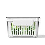 OXO-Pojemnik na warzywa z koszyczkiem L Good Grips - 5