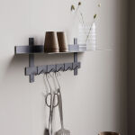 Wisząca metalowa czarna półka/wieszak 80/18,5/23 cm House Doctor - 3