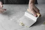 MC-Skrobak/nóż/szpatuła do ciast, Innovative K. - 2