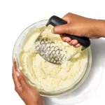 OXO-Praska do ziemniaków stal, czarna, Good Grips - 10