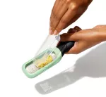 OXO-Tarka do imbiru i czosnku zielona Good Grips - 4