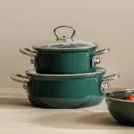 Garnki emaliowane RIESS morska zieleń, gwarancja jakości, trwałości i zdrowego gotowania! Austriacka produkcja od 1550 roku. Sprawdź więcej na www.kapps-store.pl! Polski dystrybutor marki od 2008 roku.