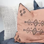 Poszewka dekoracyjna wzorzysta różowa House Doctor - 4