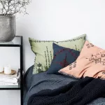 Poszewka dekoracyjna wzorzysta różowa House Doctor - 3