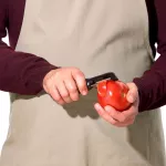 OXO-Obieraczka ząbkowana prosta, czarna, Good Grip - 4