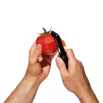 OXO-Obieraczka ząbkowana prosta, czarna, Good Grip - 9