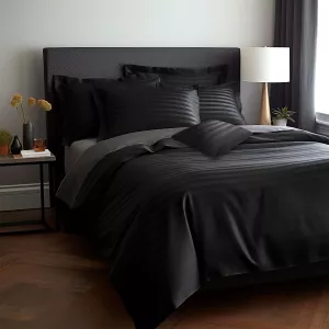 Pościel satyna bambusowo-bawełniana (P) STRIPE BLACK/220x200 +2x70x80 z listwą +4x40x40 BAMBOO