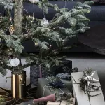 Stojak na choinkę złoty GWIAZDA House Doctor - 2