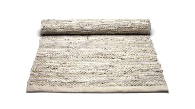 Dywan beżowy skórzany 140x200 cm Rug Solid
