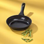 KELA-Patelnia ceramiczna 28cm czarna Atura - 5