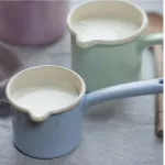 Niebieski rondelek z dzióbkiem emaliowany 0,5 l Riess Pastell - 3