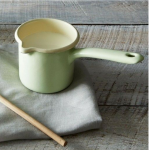 Zielony rondelek z dzióbkiem emaliowany 0,75 l Riess Pastell - 2