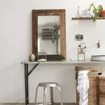 Lustro w ramie z recyklingowanego drewna 60x90 cm House Doctor